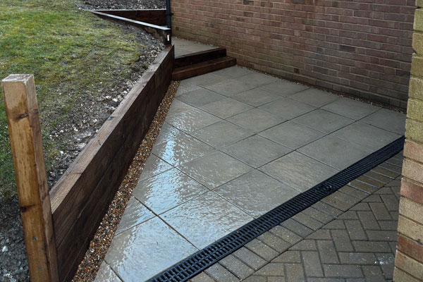Previous TR Gardening project Example of previous TR Gardening work